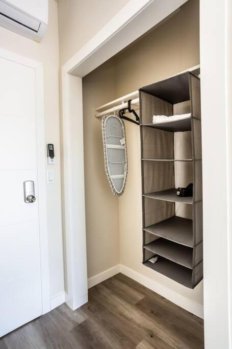 Luxurious Furnished Studio W Full Kitchen In Sd سان دييغو المظهر الخارجي الصورة